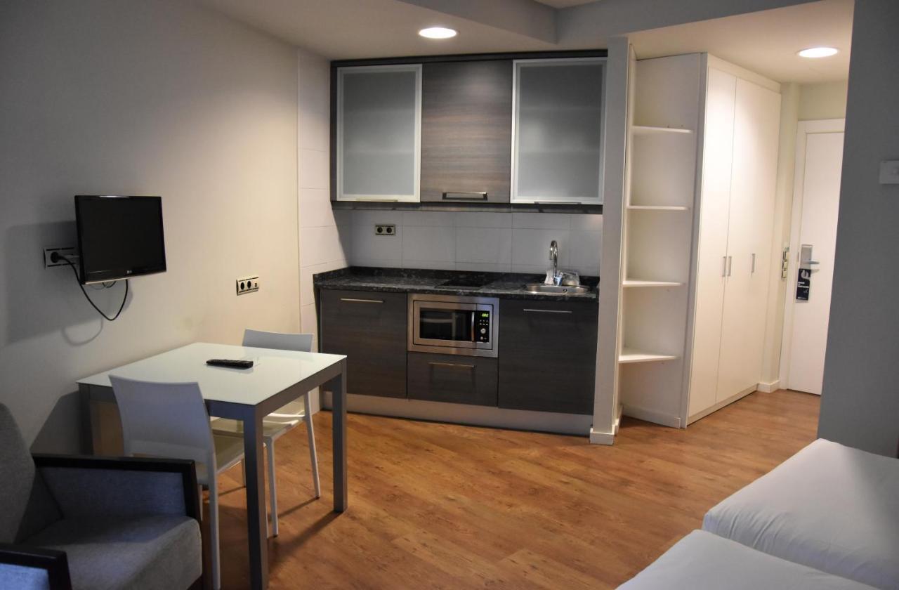 Hotel Y Apartamentos Snoe 이사바 외부 사진