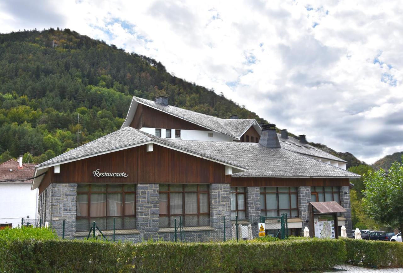 Hotel Y Apartamentos Snoe 이사바 외부 사진
