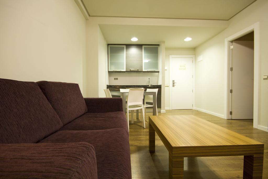 Hotel Y Apartamentos Snoe 이사바 외부 사진